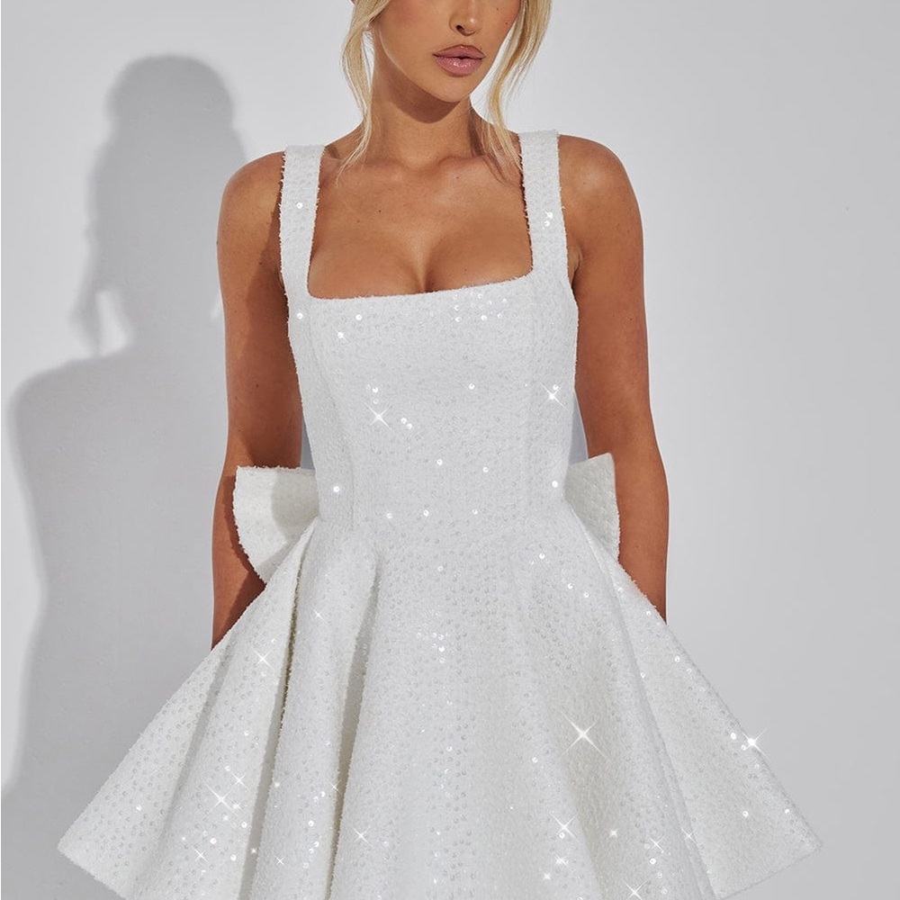 Chic White Midi Dress